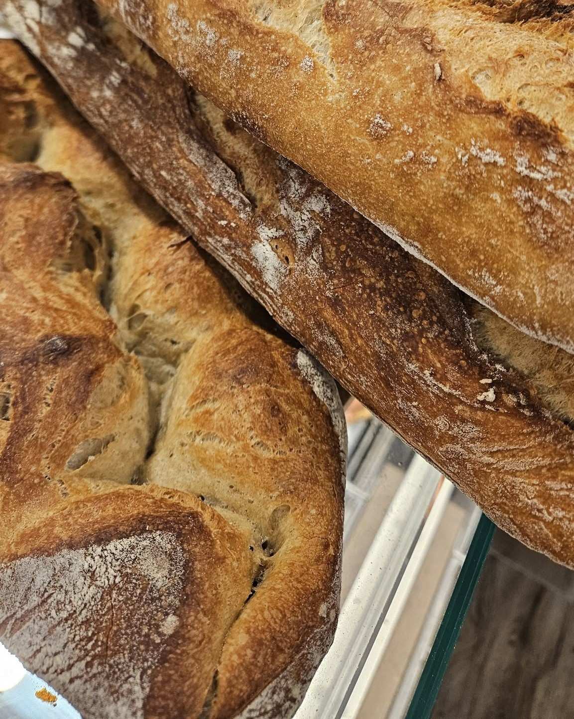 Pain artisanal et produits locaux à Dausse