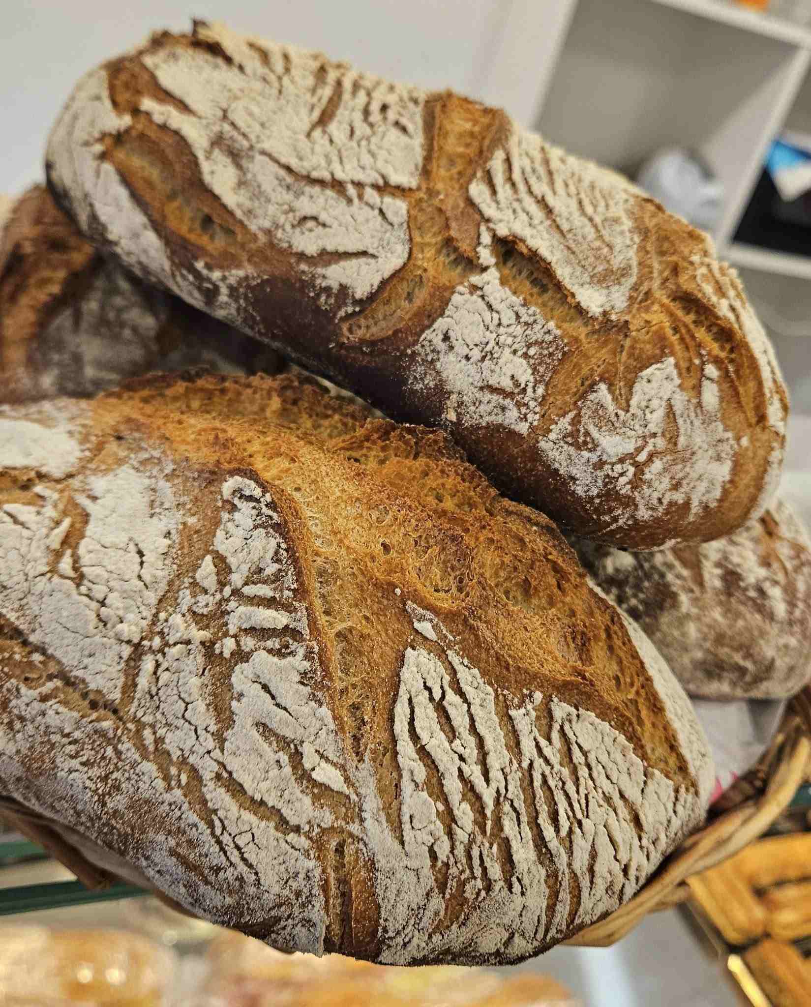 Pain artisanal et produits locaux à Dausse